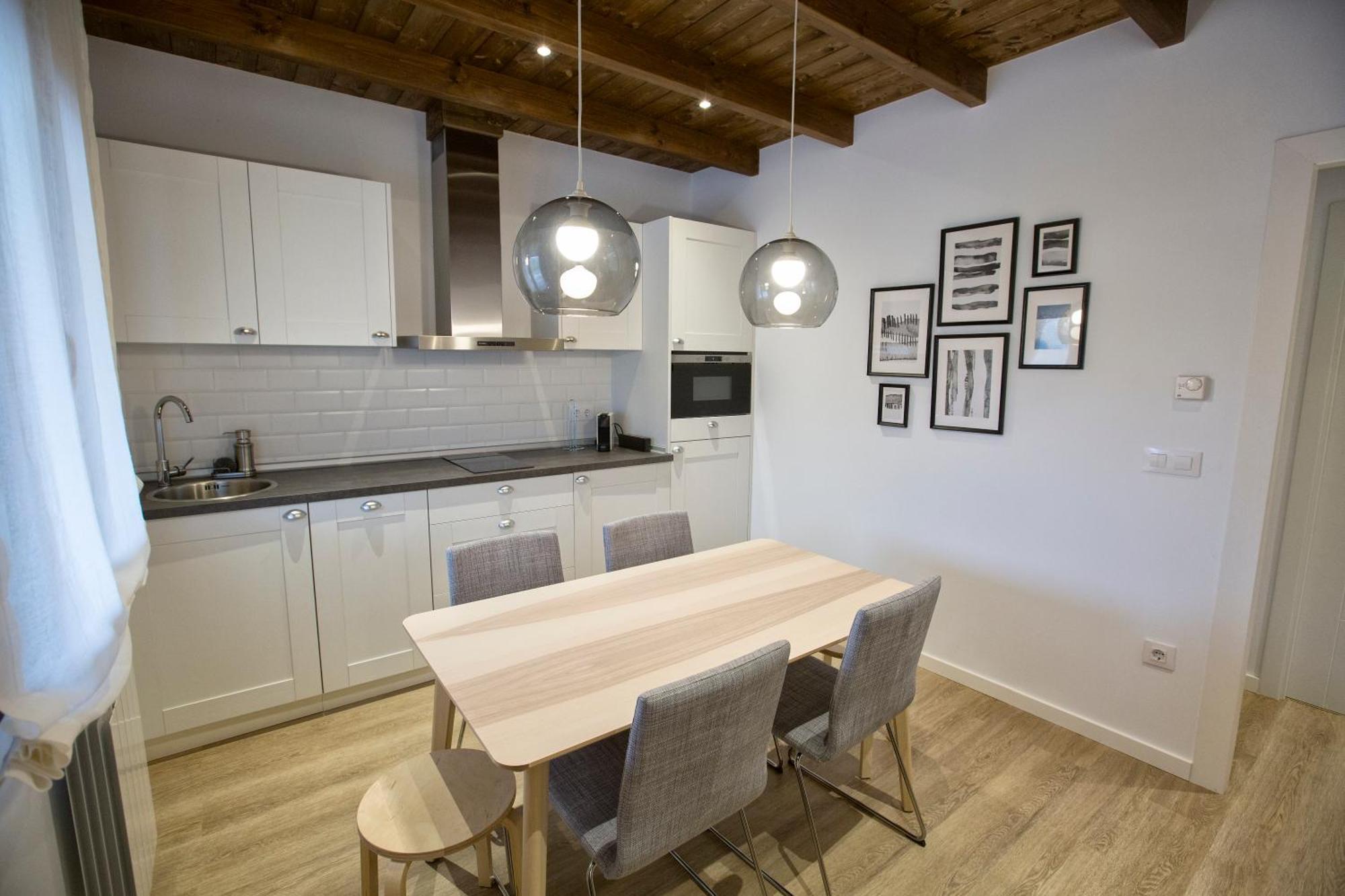 Fuente El Gueeyu Apartment Cangas de Onis Exterior photo