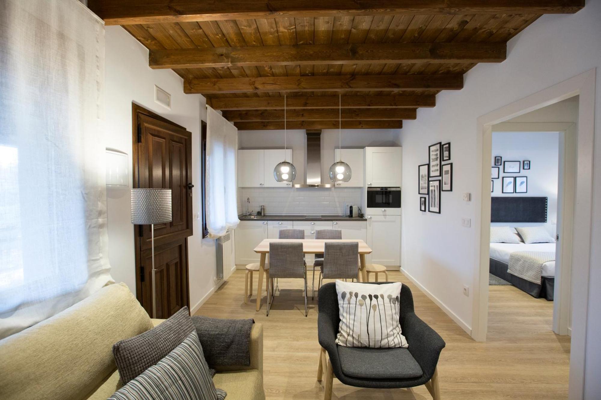 Fuente El Gueeyu Apartment Cangas de Onis Exterior photo
