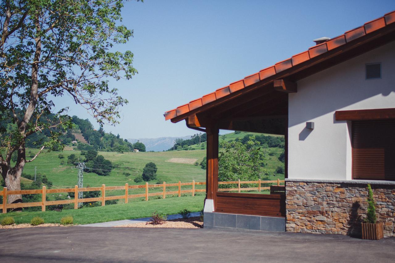 Fuente El Gueeyu Apartment Cangas de Onis Exterior photo
